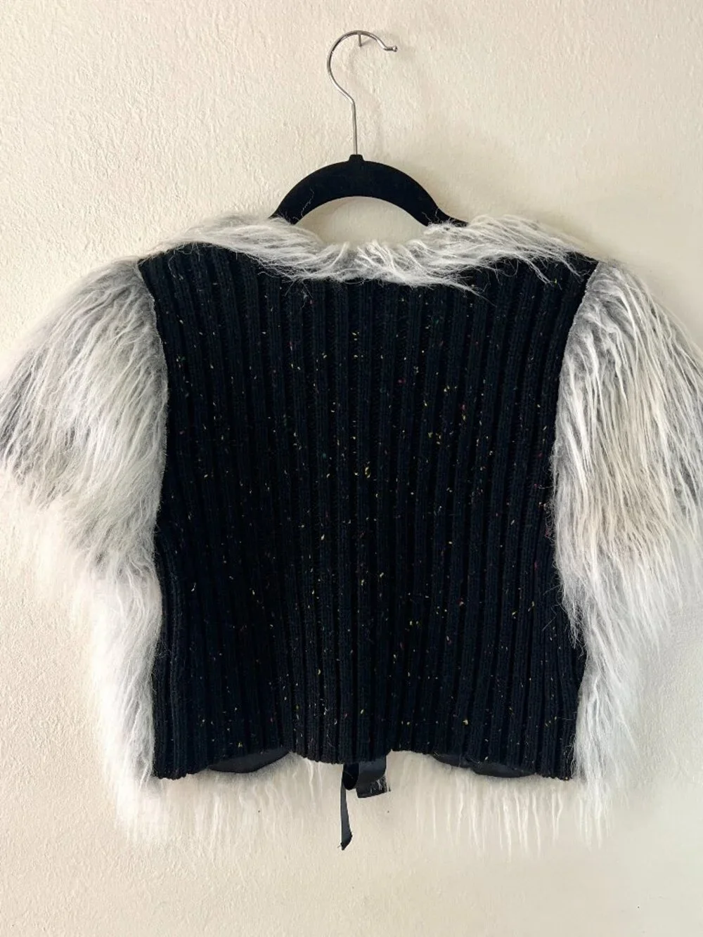 Lapis Shaggy Grey  Faux Fur Mohair 90s Rocker Cropped Shrug Vest Size Medium